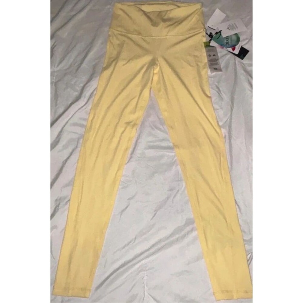 light yellow new high-waisted activewear leggings